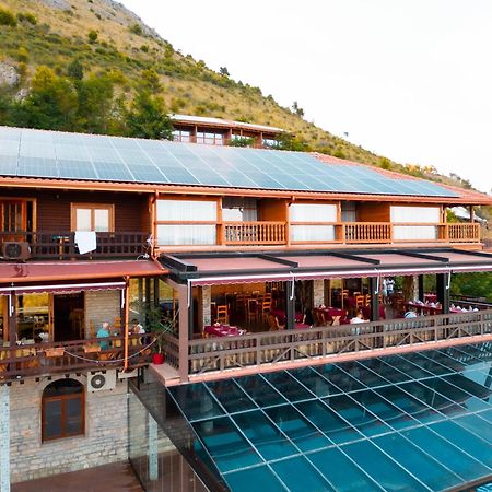 Hotel Shpija E Gjyshit Canaj Exterior photo